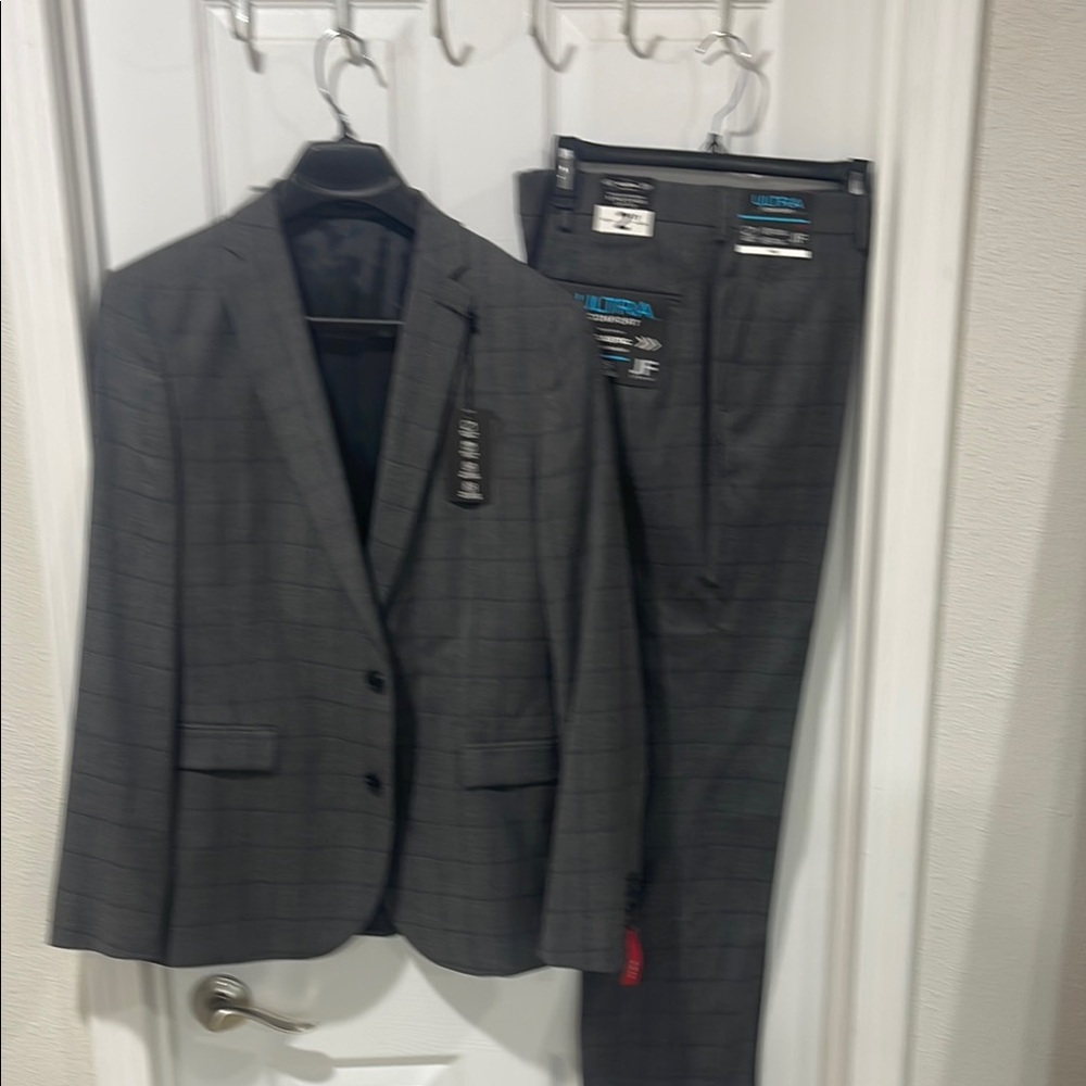 JF J.Ferrar Gray Suit Modern Professional Design